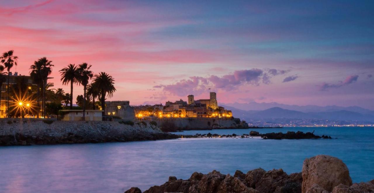 Amazing New Property In The Heart Of The Old Town Of Antibes Luaran gambar